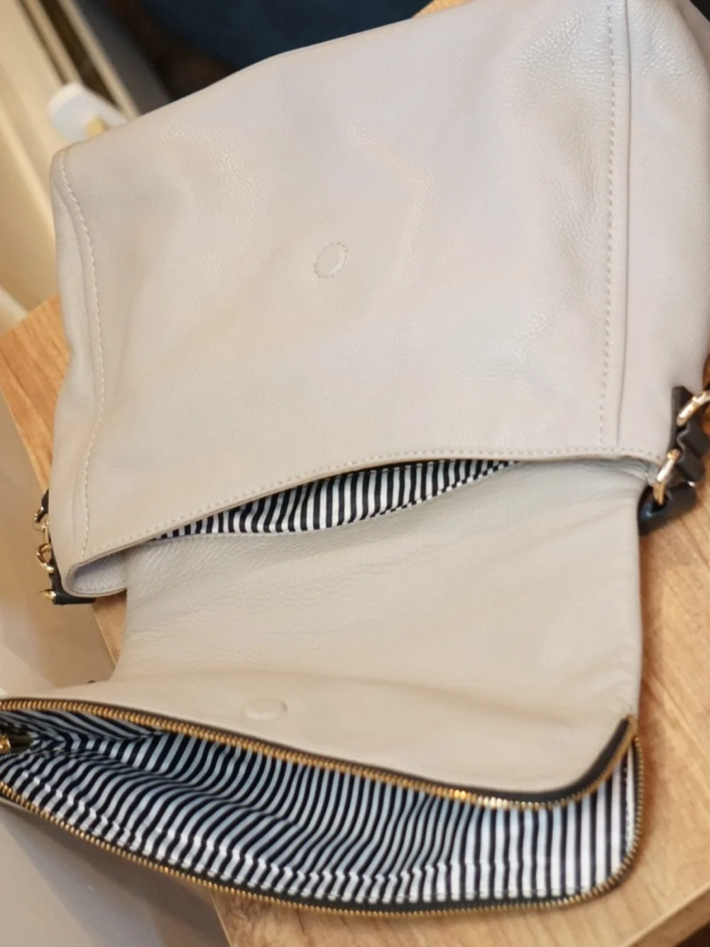 kate spade Beige Shoulder Bag with Black Trim - Picture 5 of 13